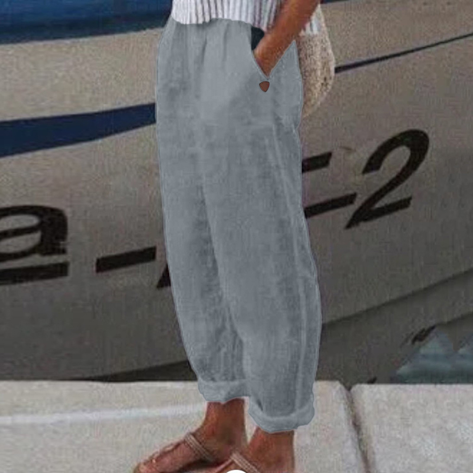 thumbnail image 2 of Pantalones anchos de lino lisos para mujer: cintura elástica, pantalones holgados informales con bolsillos, tejido de poliéster, aptos para el verano, 2 of 8